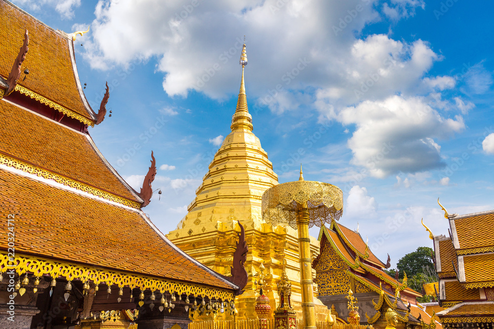 Naklejka premium \Wat Phra That Doi Suthep in Chiang Mai