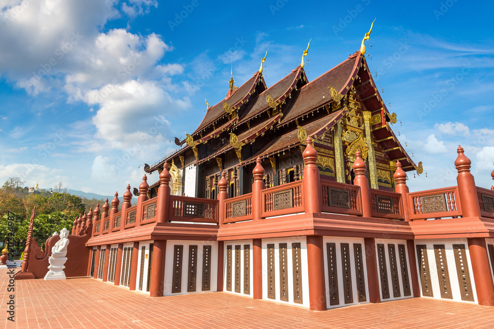 Naklejka premium Royal Ratchaphruek Park in Chiang Mai