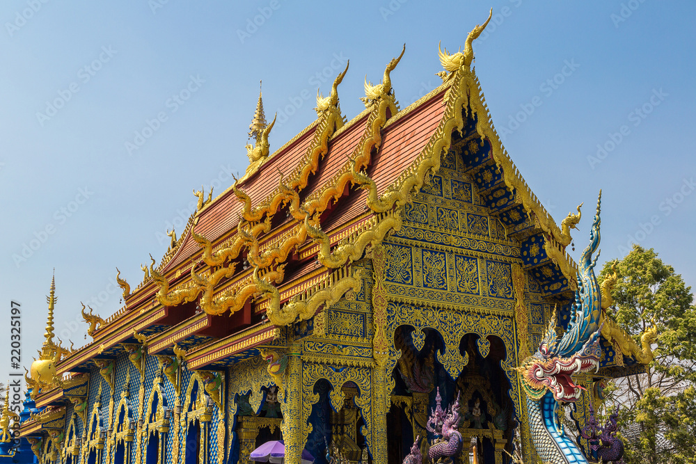 Obraz premium Wat Rong Sua Ten in Chiang Rai