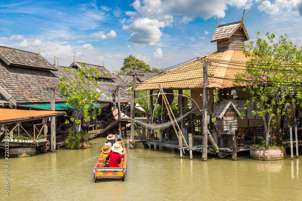Fototapeta premium Floating Market in Pattaya