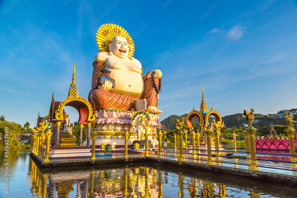 Naklejka premium Giant happy buddha Samui