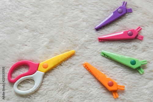 cute colorful zigzag scissors with changeable blade spare parts