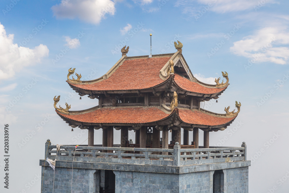Fototapeta premium Bich Van Thien Tu temple in Sapa