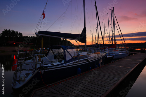 Fototapeta Naklejka Na Ścianę i Meble -  świt na Mazurach
