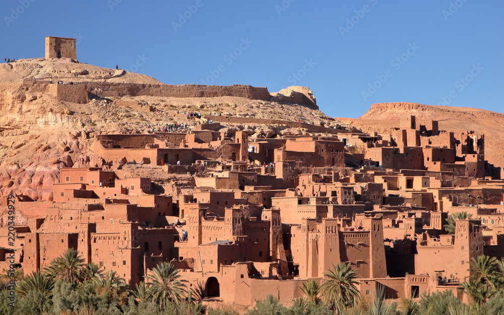 Średniowieczna ufortyfikowana wioska w tradycyjnym marokańskim stylu Ajt Bin Haddu, Maroko, wpisana na Listę Światowego Dziedzictwa Kulturalnego UNESCO