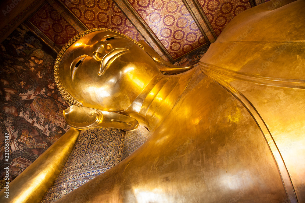 Reclining Buddha gold statue