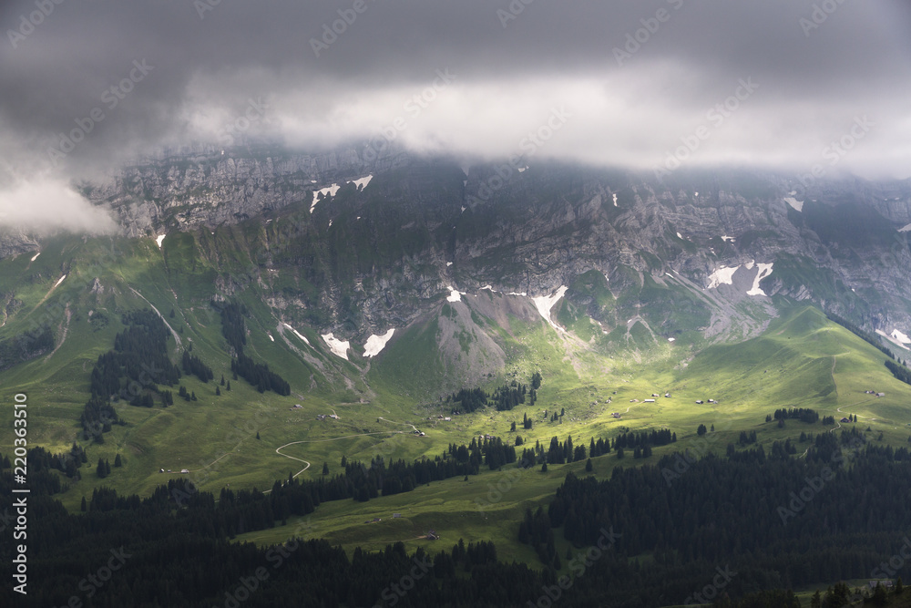 Obraz premium Kronberg Wolkentag 