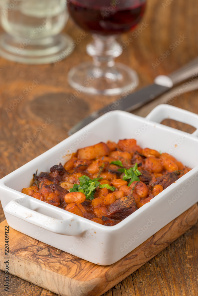 Daube, ein typisches Gericht aus der Provence Daube, ein typisches Gericht aus der Provence