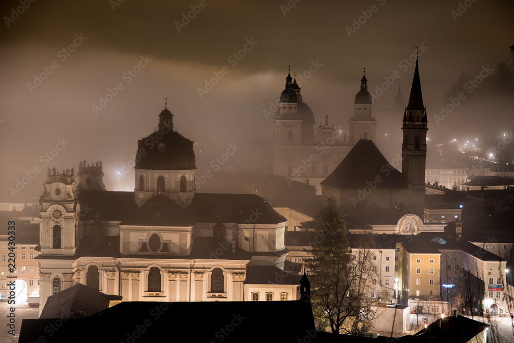 Salzbugr city at night