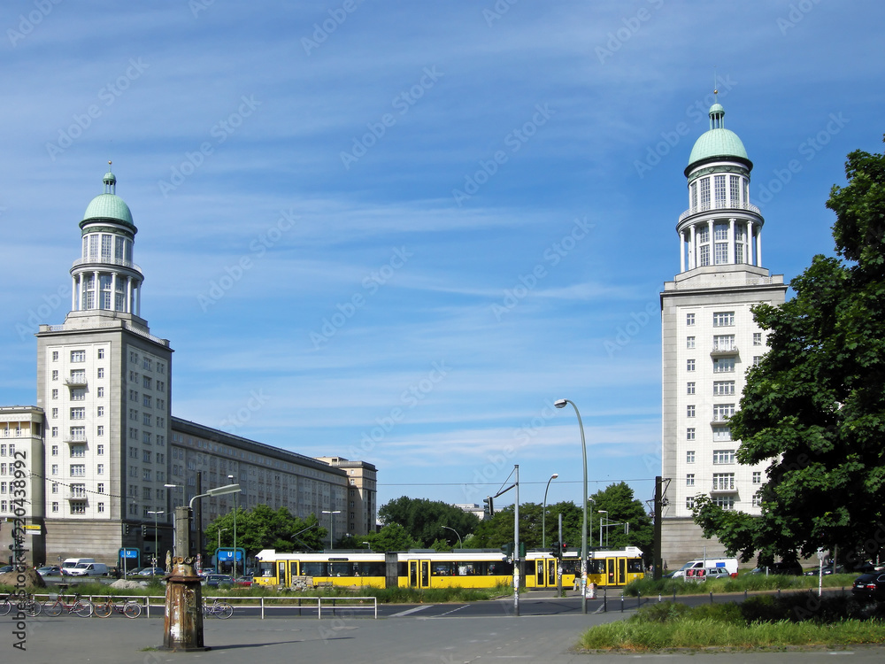 Fototapeta premium Berlin, Frankfurter Tor