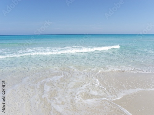 Fototapeta Naklejka Na Ścianę i Meble -  Paradise beach on a sunny day