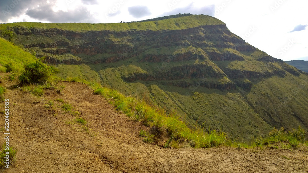Obraz premium A panoramic view of Menengai Crater, Rift Valley, Kenya