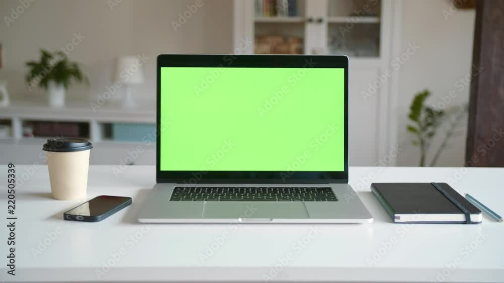 Notebook green screen clean setup