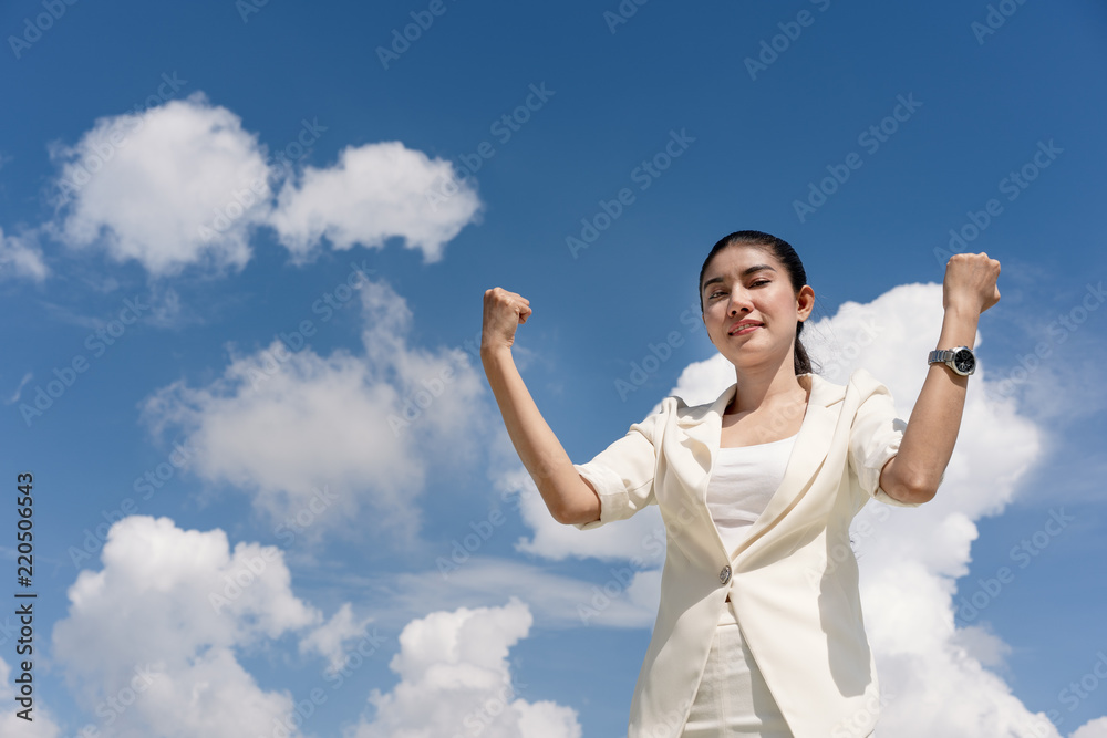 Successful businesswoman with blue sky cloud. Cloud computing, Online technology, Expressing Background for advertising. Successful businesswoman with blue sky cloud. Cloud computing, Online technology, Expressing Background for advertising.