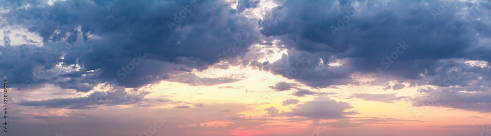 Obraz premium Beautiful summer sunset with a cloudy sky, panorama, banner