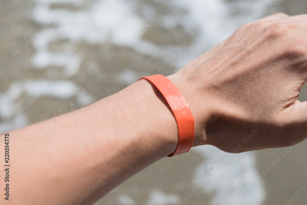 How your roomaccess bracelet might become a tracking device  The Points  Guy