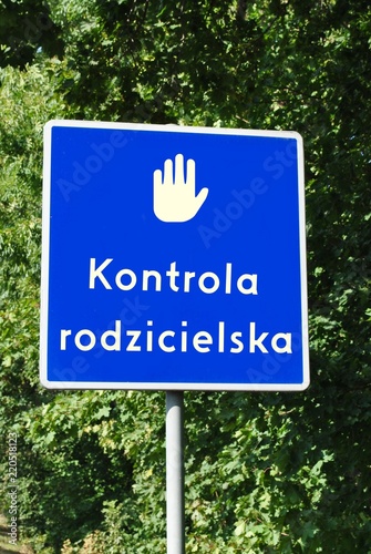 Obraz na płótnie Kontrola rodzicielska w salonie