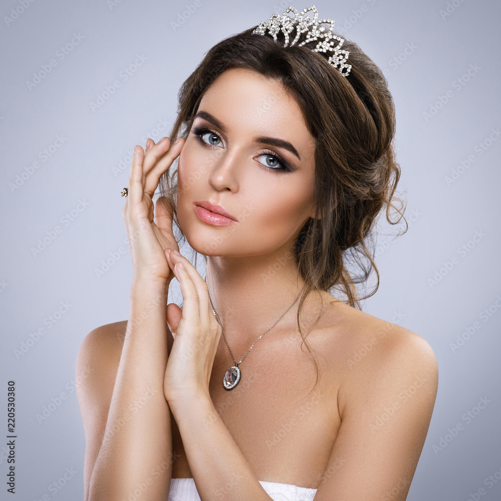 Fototapeta premium Portrait of young beautiful bride