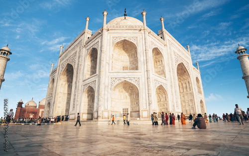 Fototapeta Naklejka Na Ścianę i Meble -  Taj Mahal and blue sky, close view
