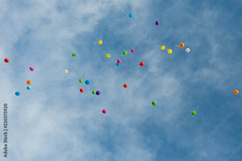 Luftballons_im_Himmel