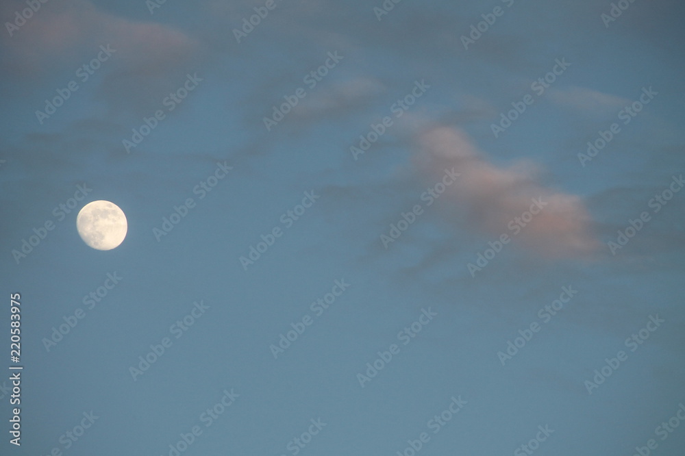Presque pleine lune... Presque pleine lune...