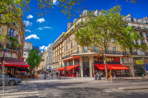 Fototapeta Naklejka Na Ścianę i Meble -  Street in Paris