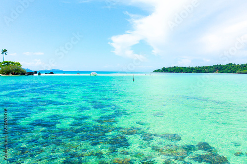 Fototapeta Naklejka Na Ścianę i Meble -  Beauty Blue island with blue sky in thailand