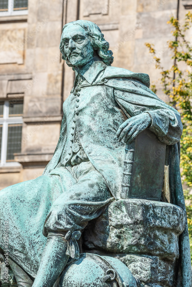 Statue of great scientist Otto Gvericke, Magdeburg, Germany Statue of great scientist Otto Gvericke, Magdeburg, Germany