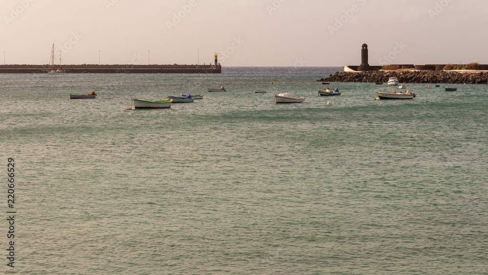 Obraz premium Ankernde Boote