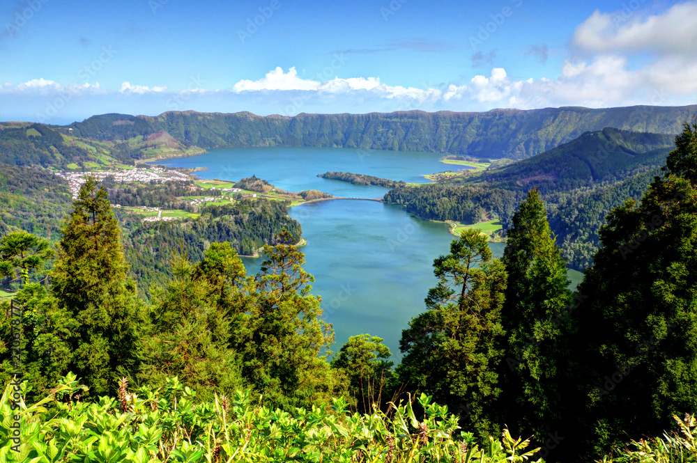 Kratersee Sete Cidades,  Aussichtspunkt Vista do Rei  - Sao Miguel, Azoren, Portugal