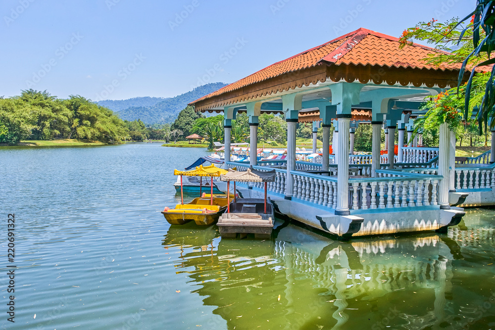 Naklejka premium Beautiful Taiping Lake Gardens or Taman Tasik, Malaysia