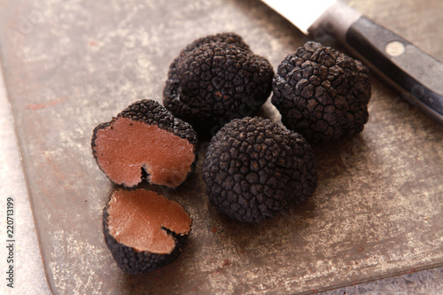 preparing fresh black truffles