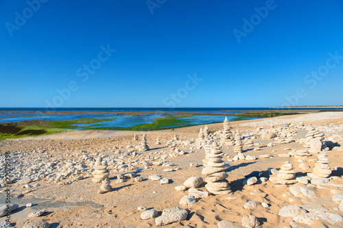 Ile de Ré - North coast with stacked stones