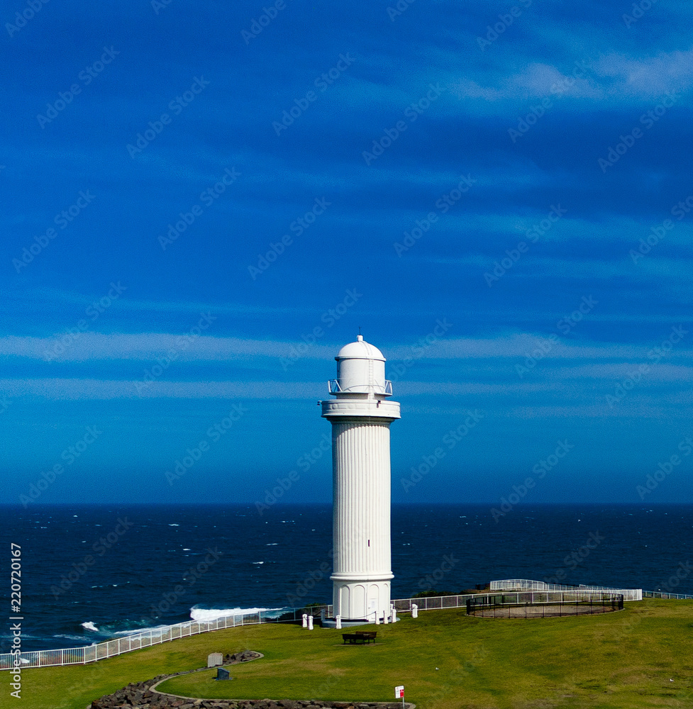 Wollongong Lighthouse sunny afternoon in NSW, Australia – High resolution photos of the light in Wollongong Harbor