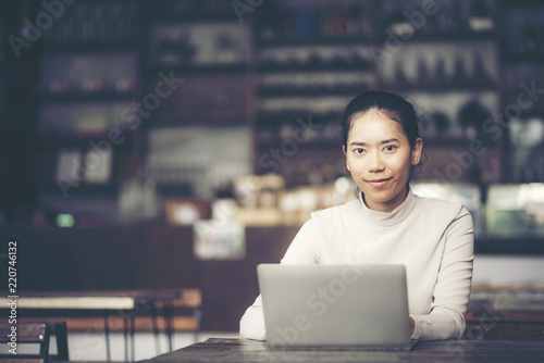 Young Asian woman in Busine...