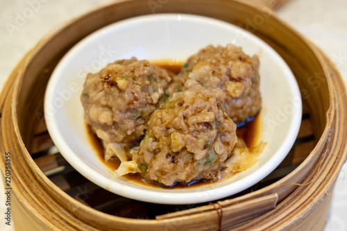 Steamed Beef Balls with Bean Curd Sheet