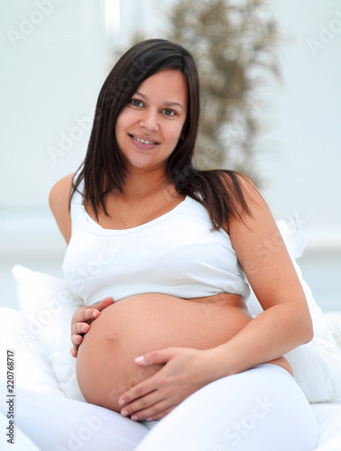 portrait of a happy pregnant woman. Free Download portrait of a happy pregnant woman. - GFXLoad