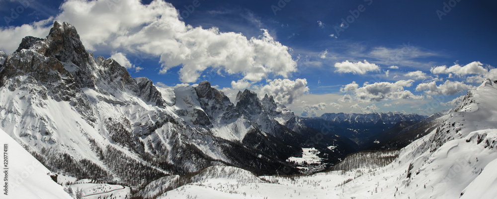 Obraz premium Palla di San Martino seen from Passo Rolle, Dolomites, Italy