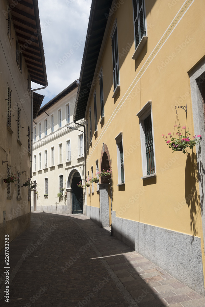 Fototapeta premium Somma Lombardo, Varese, Italy: old street