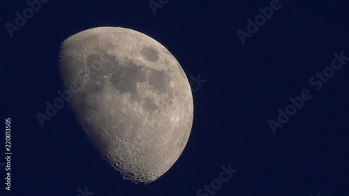 4K・夕方の月_3-1360