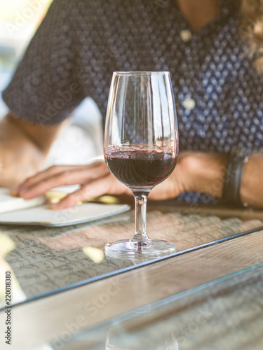 Obraz na płótnie Wine tasting in Quinta de Alcube in Setubal region, Portugal w salonie
