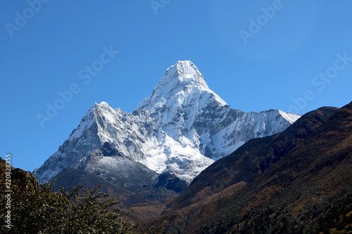 Wonderful view of mountain Ama Dablam in the Mount Everest range, iconic peak of Everest trekking route, eastern Nepal © SP Kiran