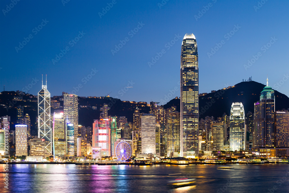Naklejka premium Hong Kong landmark in the evening