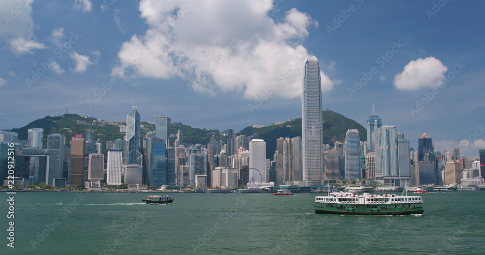 Obraz premium Hong Kong urban city skyline in sunny day