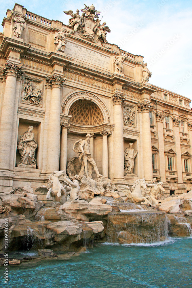 Der berühmte Trevi Brunnen in Rom
