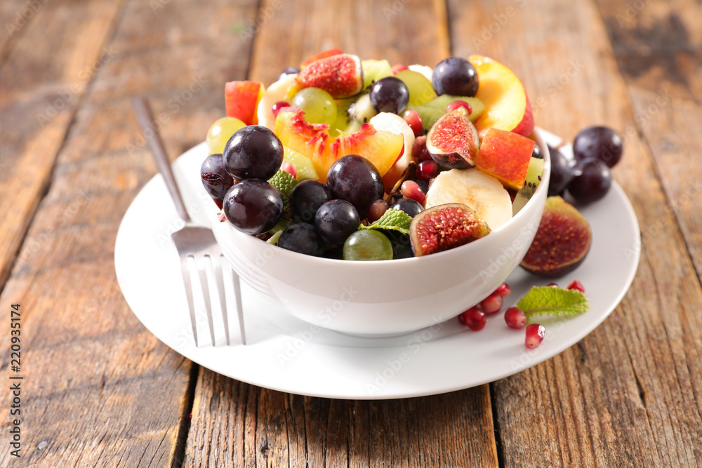 bowl of fruit salad