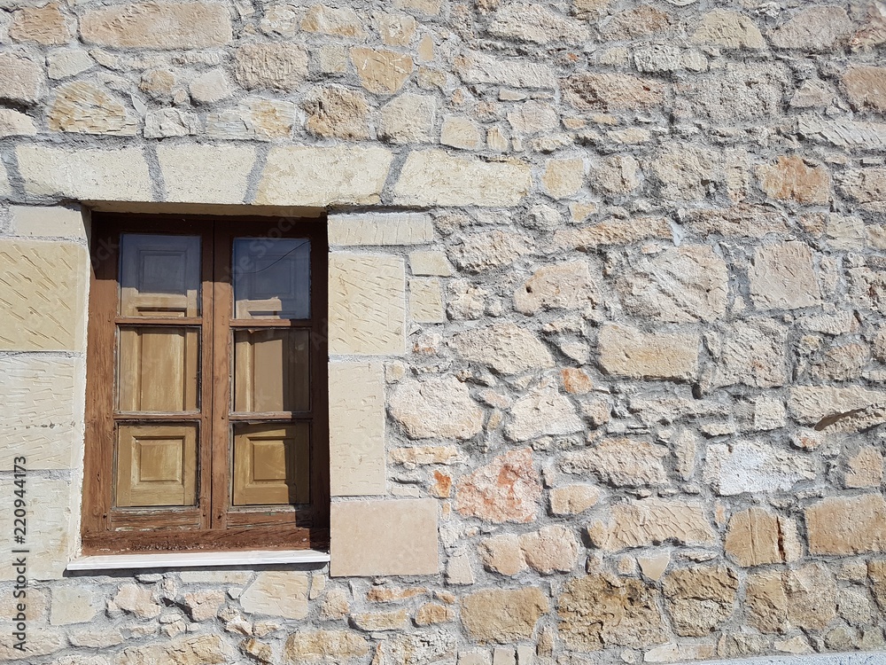 Window in the middle of a wall 