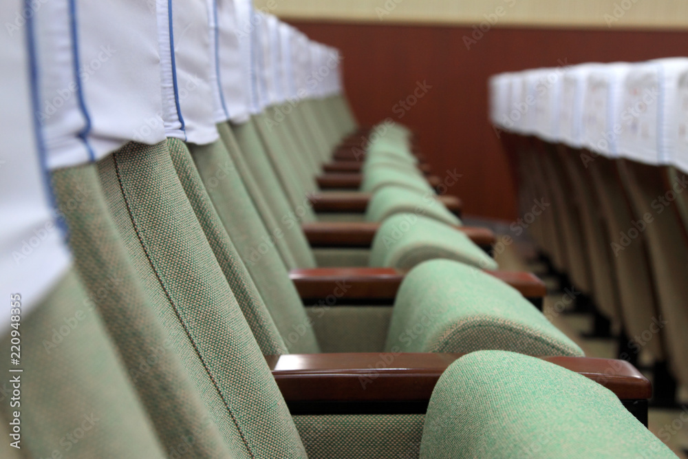 Obraz premium Green chair in the auditorium