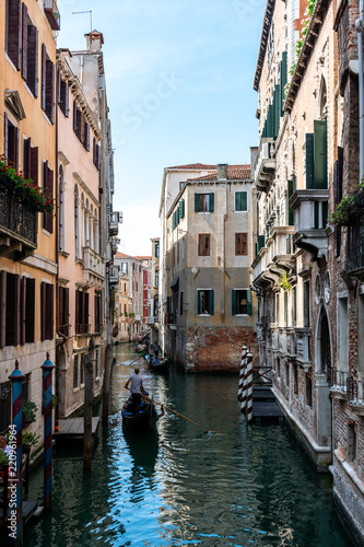 Fototapeta Naklejka Na Ścianę i Meble -  small canal in Venice, Italy