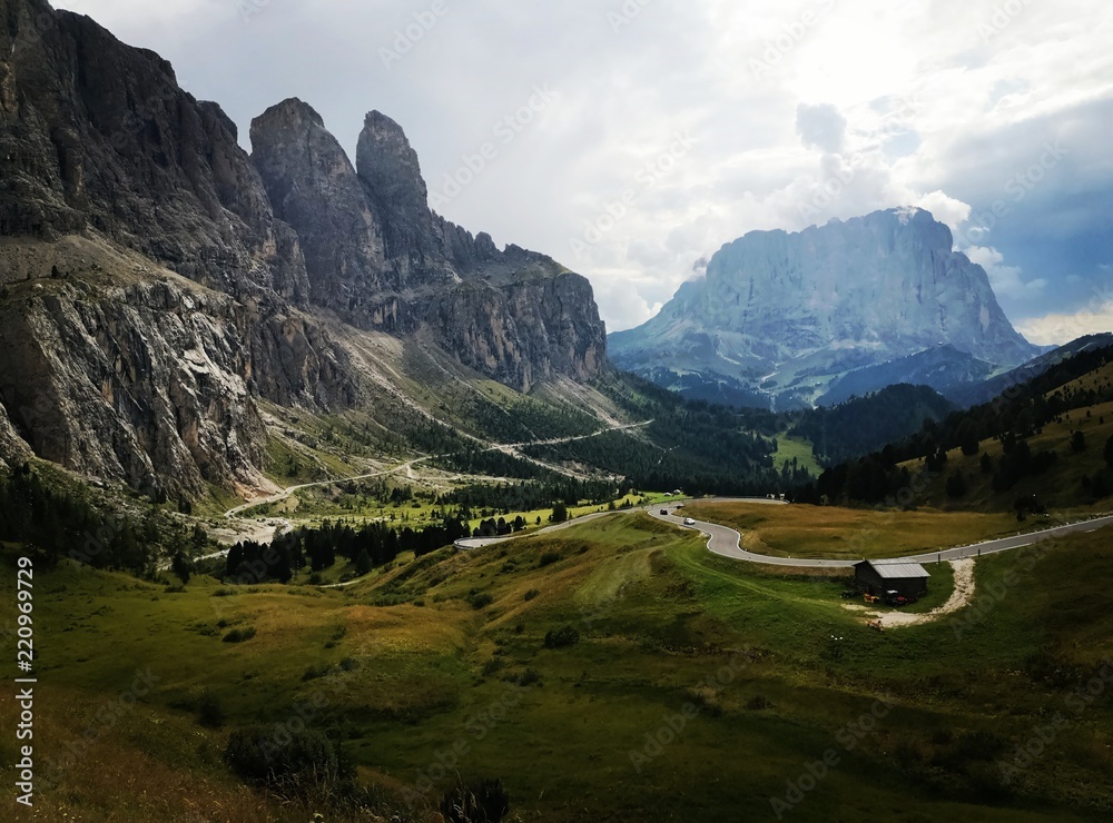 Passo Falzarego - Dolomiti - Mountain Roads